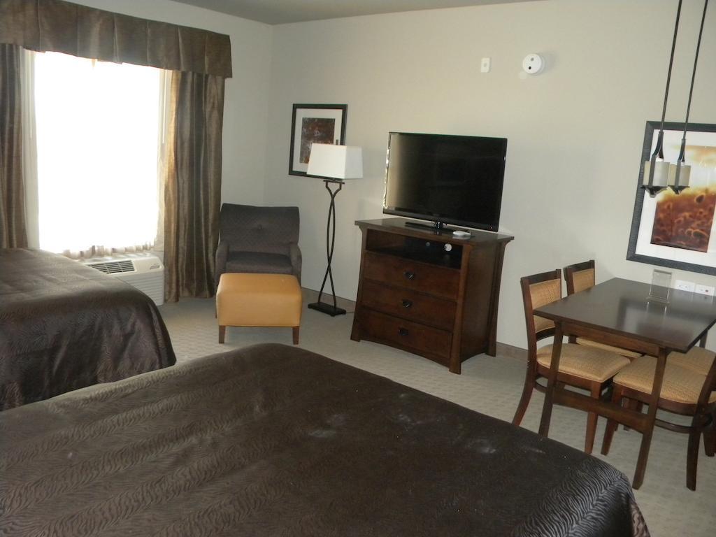 Teddy'S Residential Suites Watford City Exterior foto