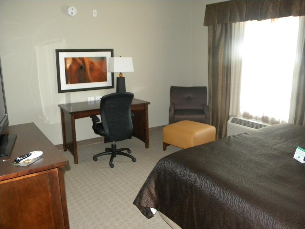 Teddy'S Residential Suites Watford City Exterior foto