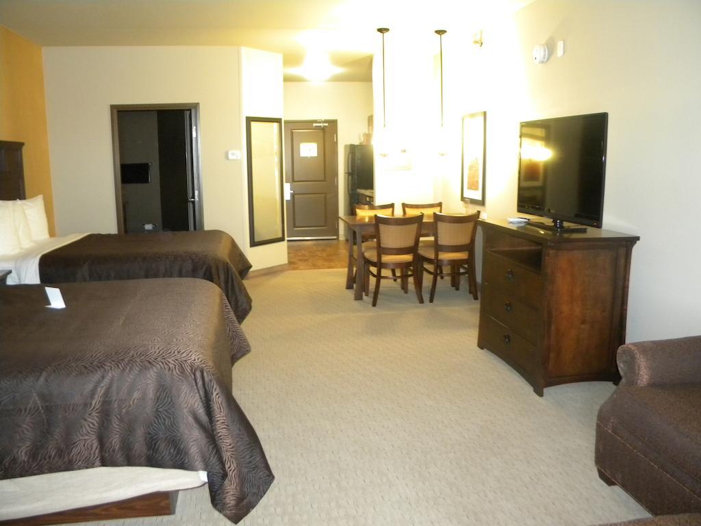 Teddy'S Residential Suites Watford City Exterior foto